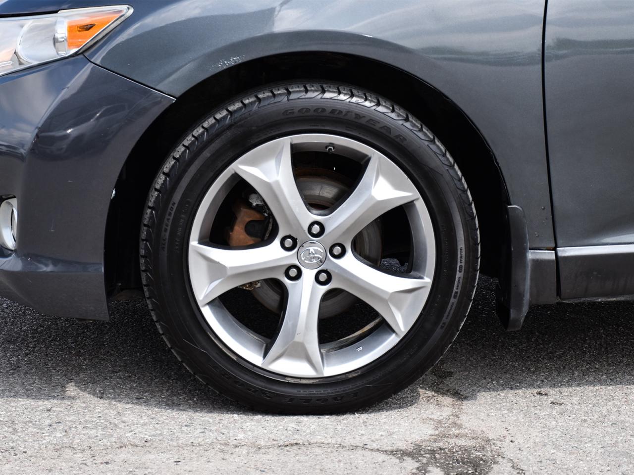 2009 Toyota Venza AWD ~Camera ~Pano Sunroof ~Heated Leather ~Alloys Photo