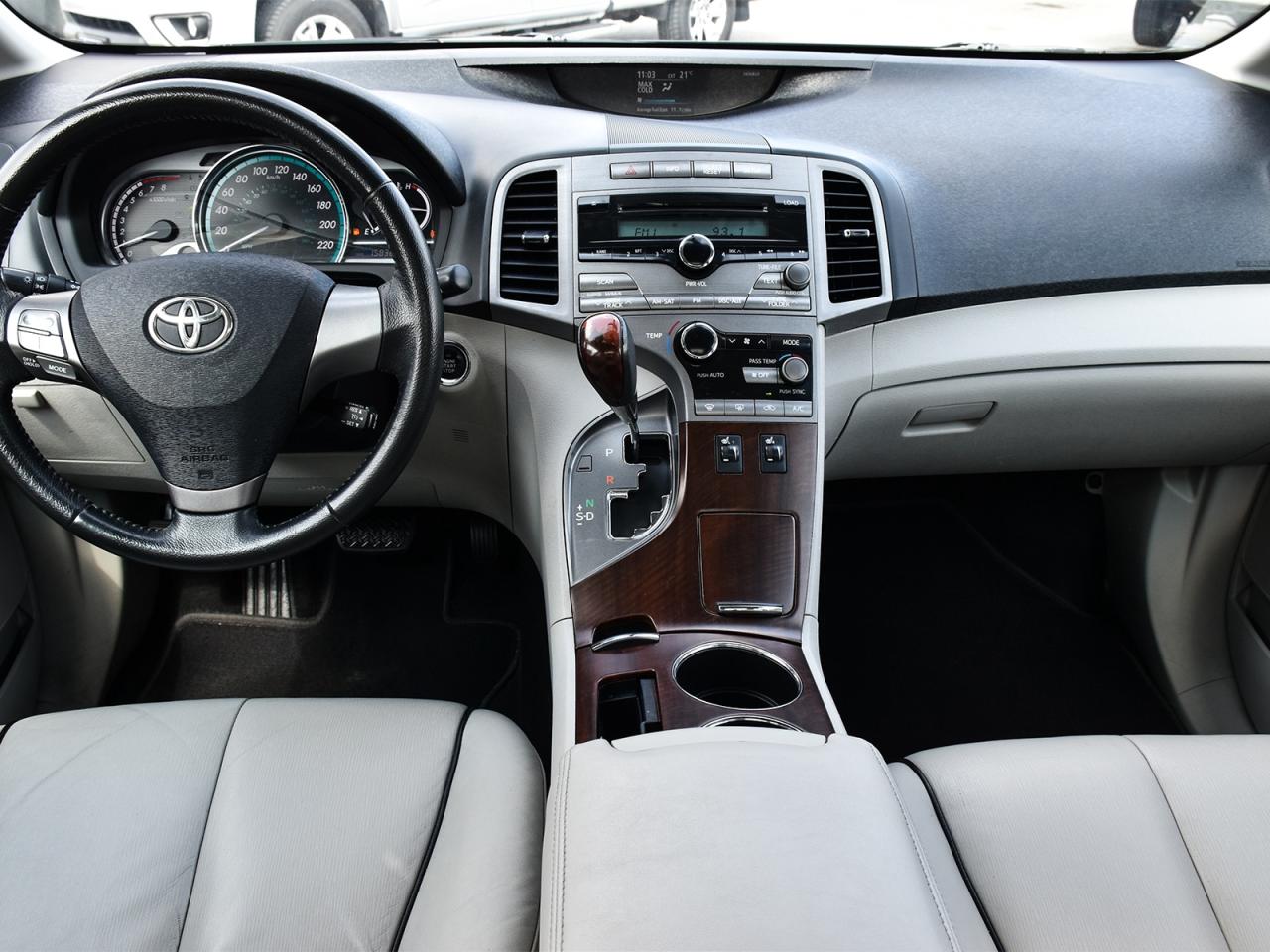 2009 Toyota Venza AWD ~Camera ~Pano Sunroof ~Heated Leather ~Alloys Photo