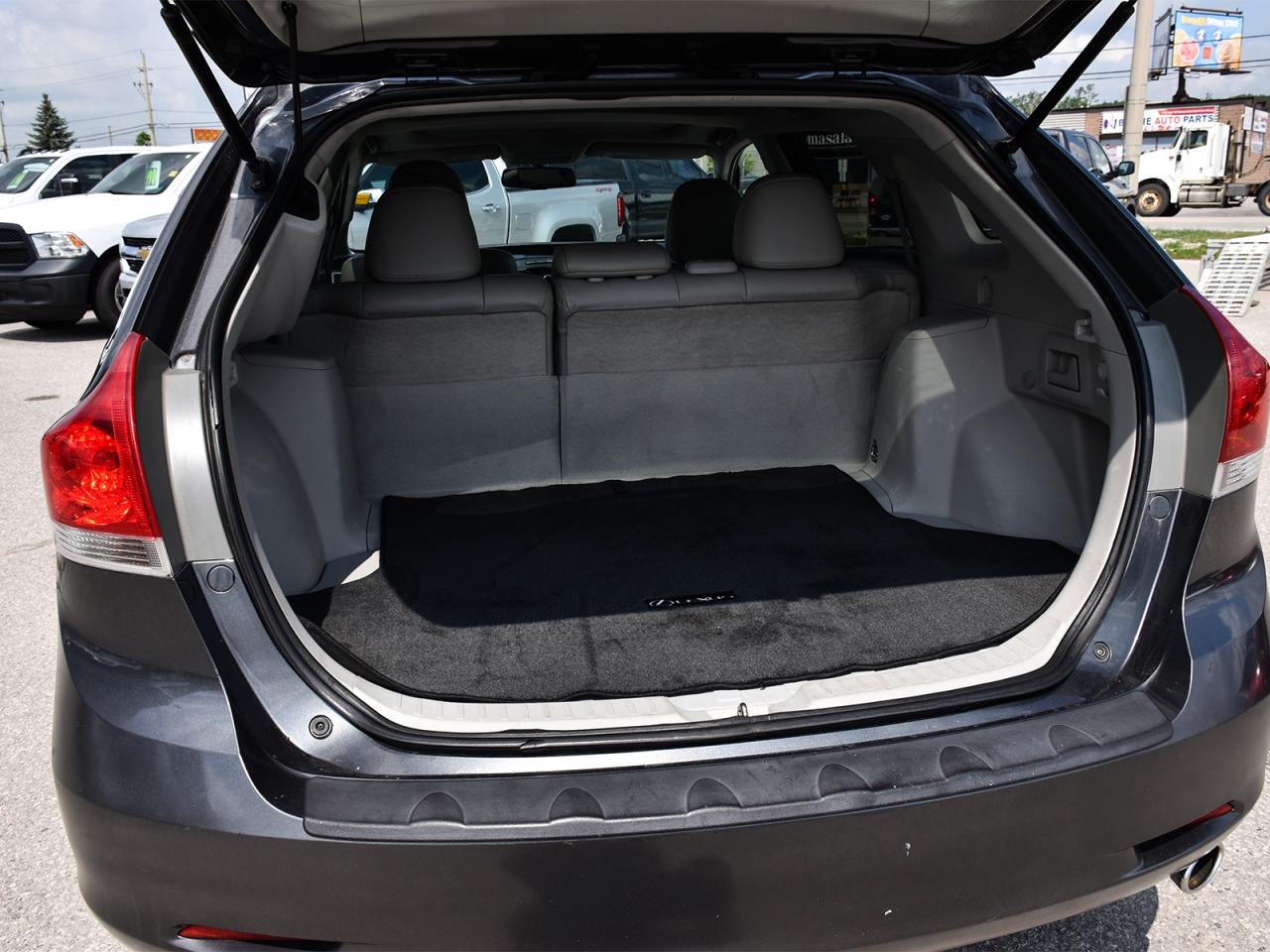 2009 Toyota Venza AWD ~Camera ~Pano Sunroof ~Heated Leather ~Alloys Photo