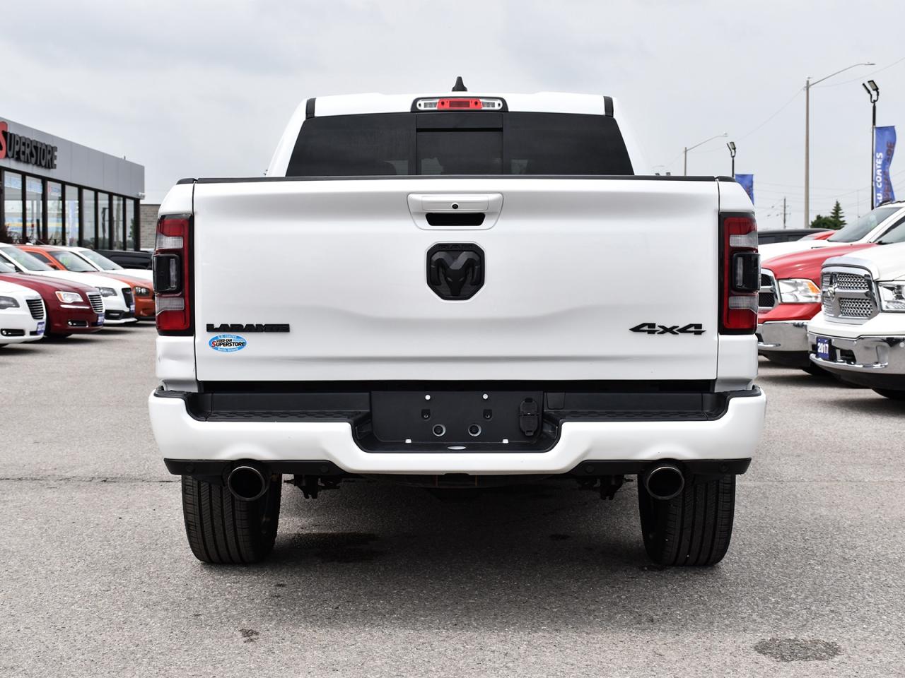 2022 RAM 1500 Laramie Crew Cab 4x4 ~Nav ~Leather ~Harman/Kardon Photo