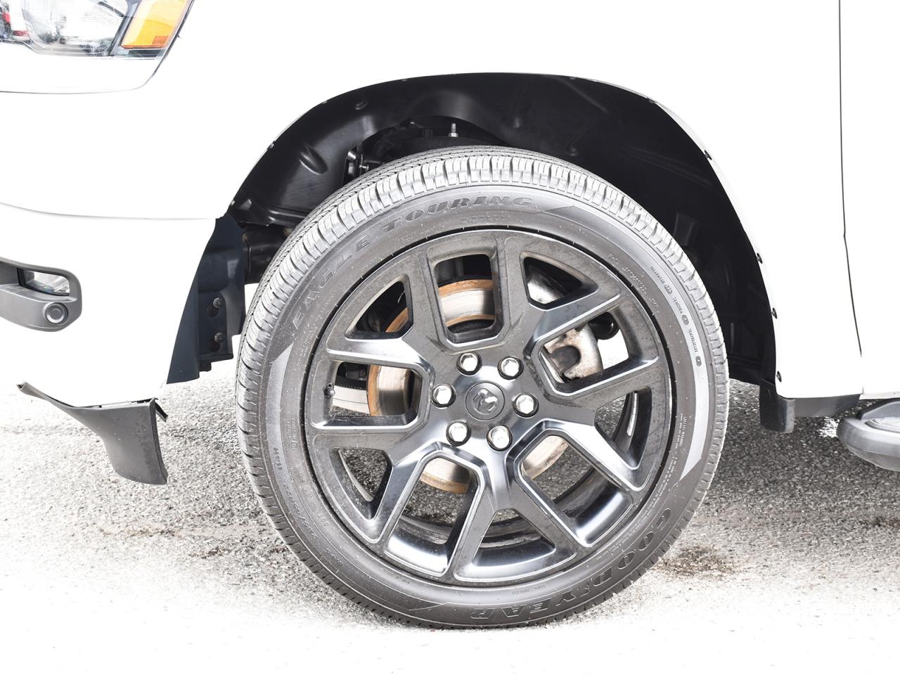 2022 RAM 1500 Laramie Crew Cab 4x4 ~Nav ~Leather ~Harman/Kardon Photo