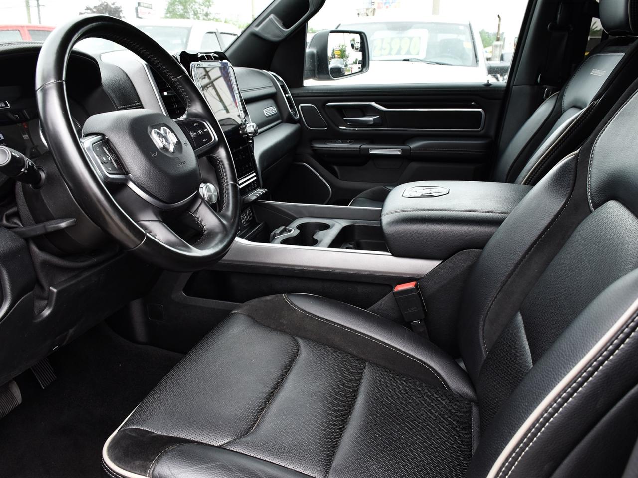 2022 RAM 1500 Laramie Crew Cab 4x4 ~Nav ~Leather ~Harman/Kardon Photo