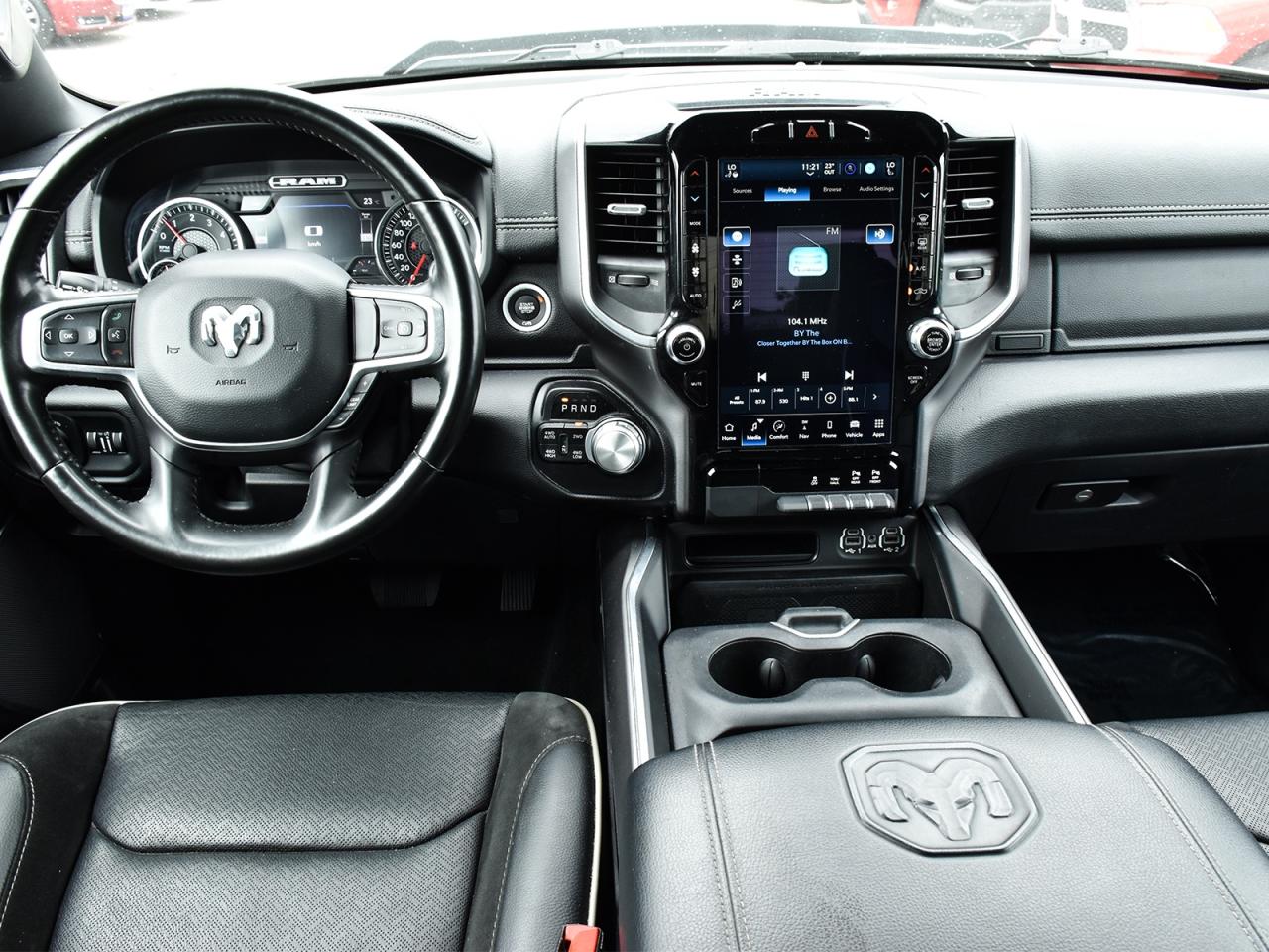 2022 RAM 1500 Laramie Crew Cab 4x4 ~Nav ~Leather ~Harman/Kardon Photo