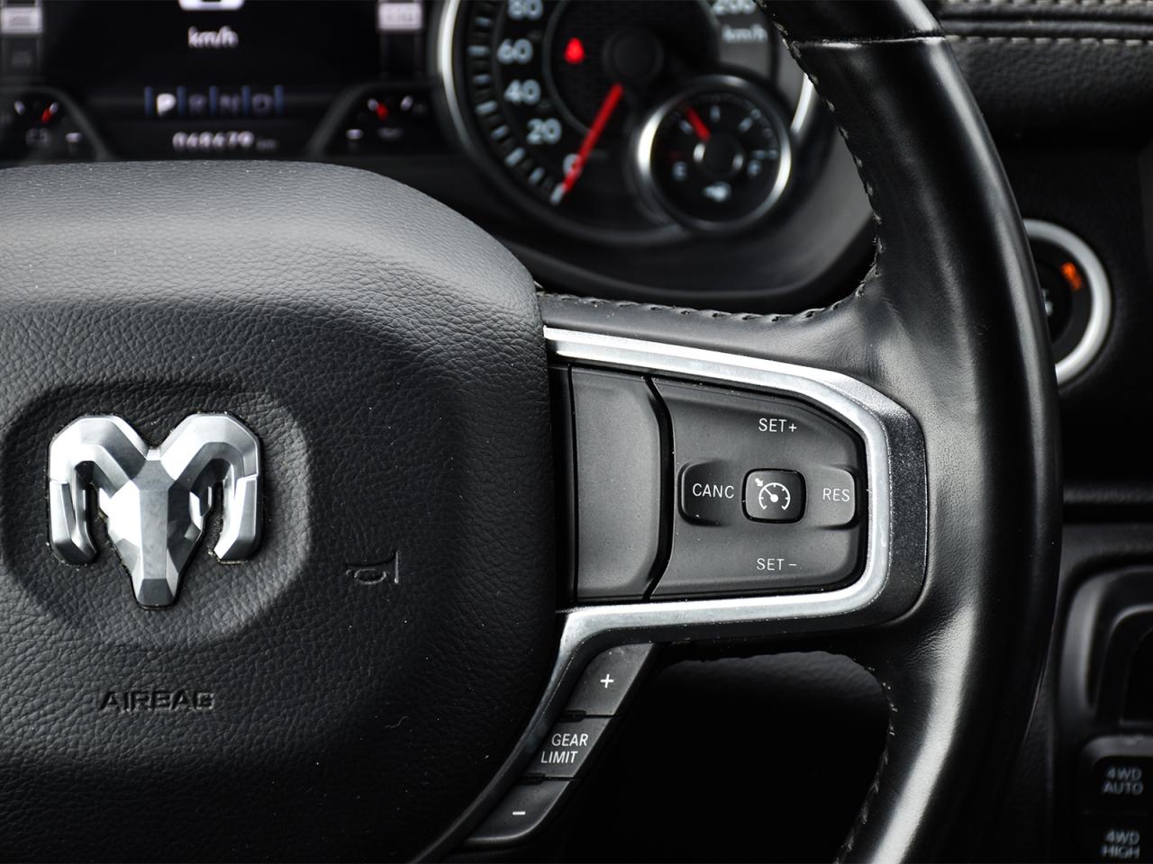 2022 RAM 1500 Laramie Crew Cab 4x4 ~Nav ~Leather ~Harman/Kardon Photo