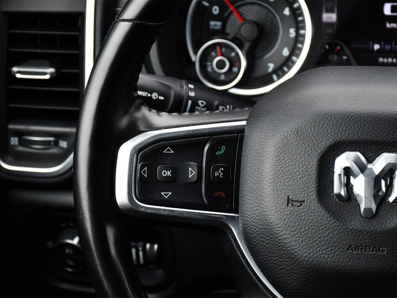 2022 RAM 1500 Laramie Crew Cab 4x4 ~Nav ~Leather ~Harman/Kardon Photo