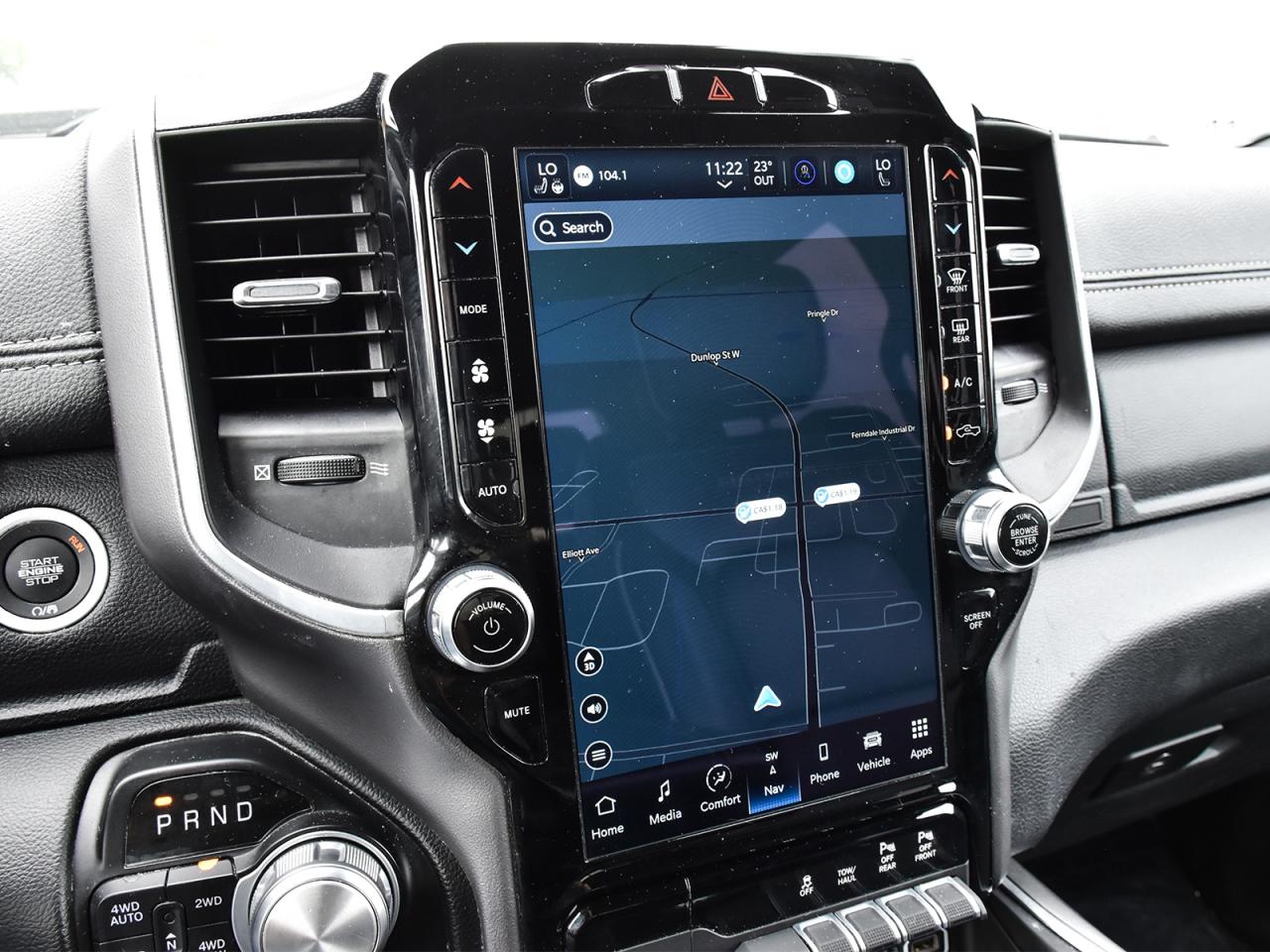 2022 RAM 1500 Laramie Crew Cab 4x4 ~Nav ~Leather ~Harman/Kardon Photo