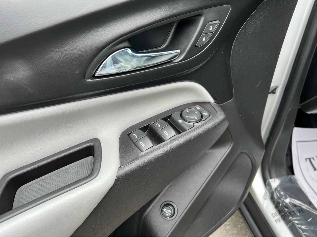 2018 Chevrolet Equinox All Wheel Drive Back Up Camera Clean Carfax Low Km Photo