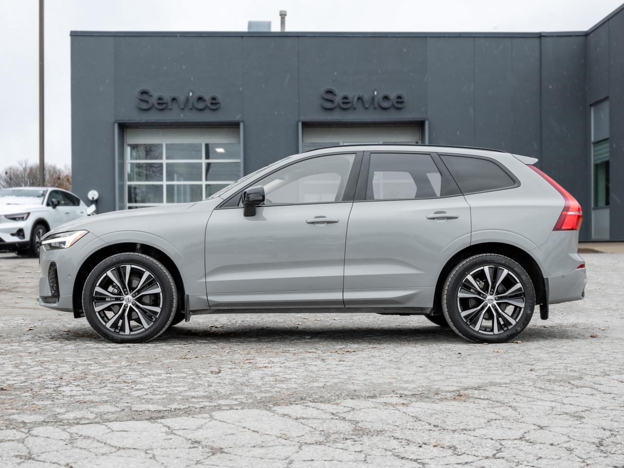 2025 Volvo XC60 B5 AWD Plus Dark Theme  20" ALLOT WHEEL  VOLVO CPO Photo