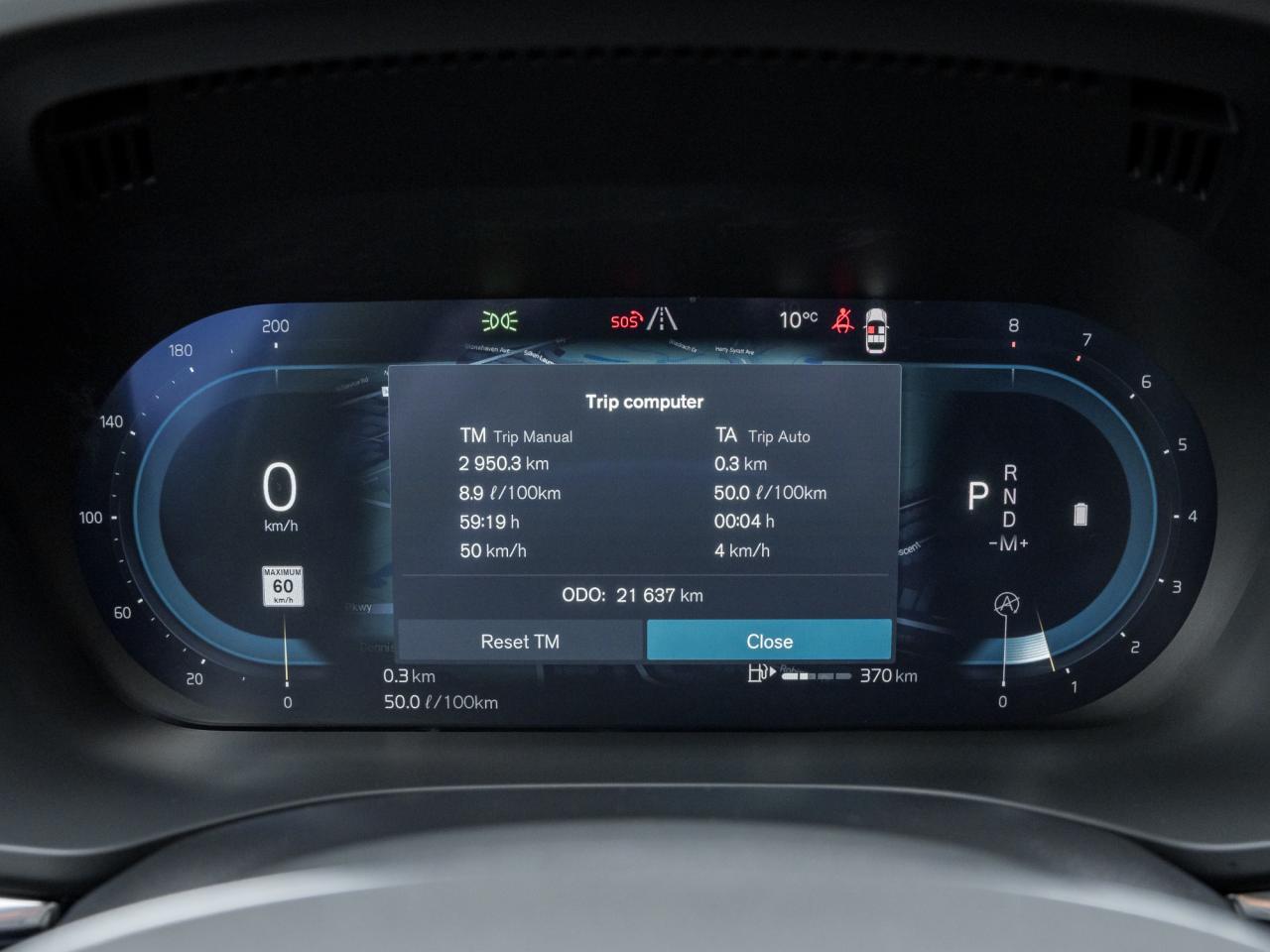 2025 Volvo XC60 B5 AWD Plus Dark Theme Photo