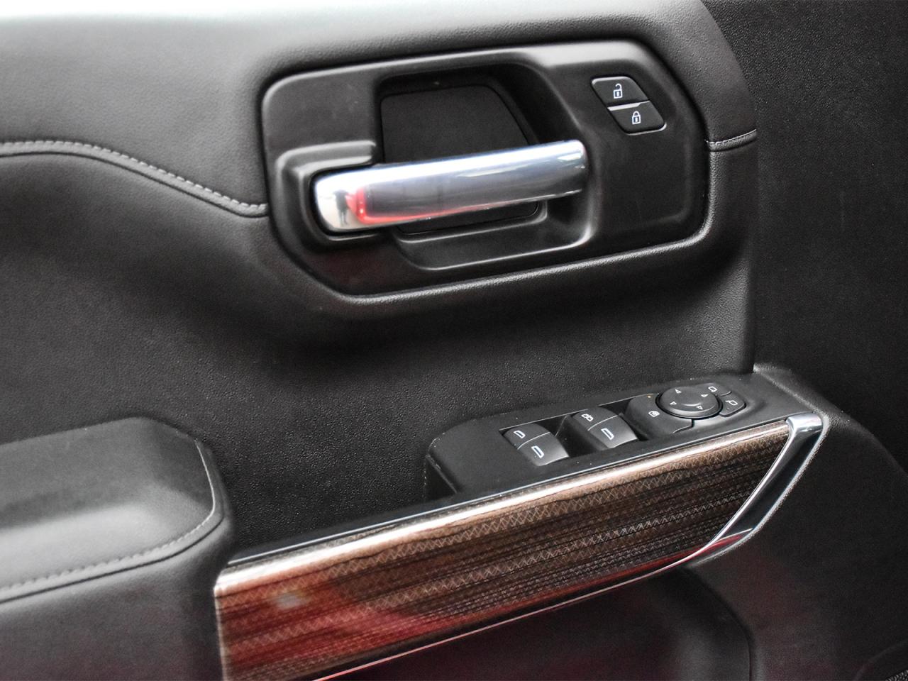 2021 Chevrolet Silverado 1500 RST Crew Cab 4x4 ~Heated Seats ~Camera ~Bluetooth Photo