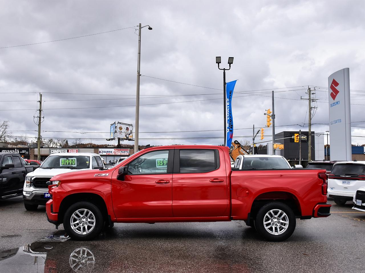 2021 Chevrolet Silverado 1500 RST Crew Cab 4x4 ~Heated Seats ~Camera ~Bluetooth Photo