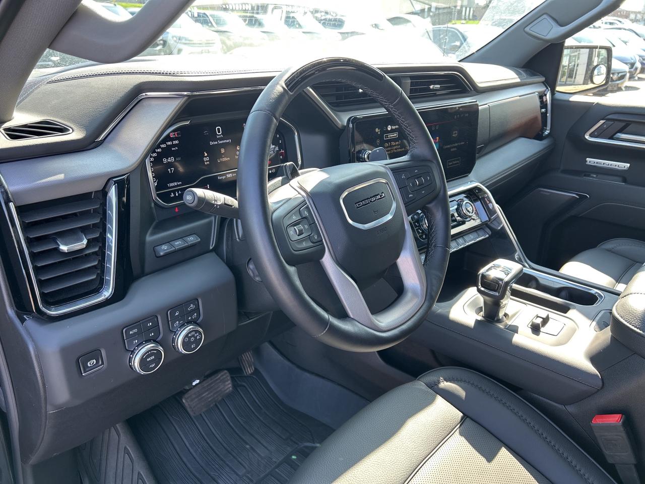 2025 GMC Sierra 1500 4WD Crew Cab 147  Denali reserve super cruise Photo