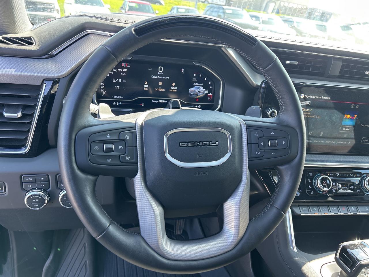 2025 GMC Sierra 1500 4WD Crew Cab 147  Denali reserve super cruise Photo