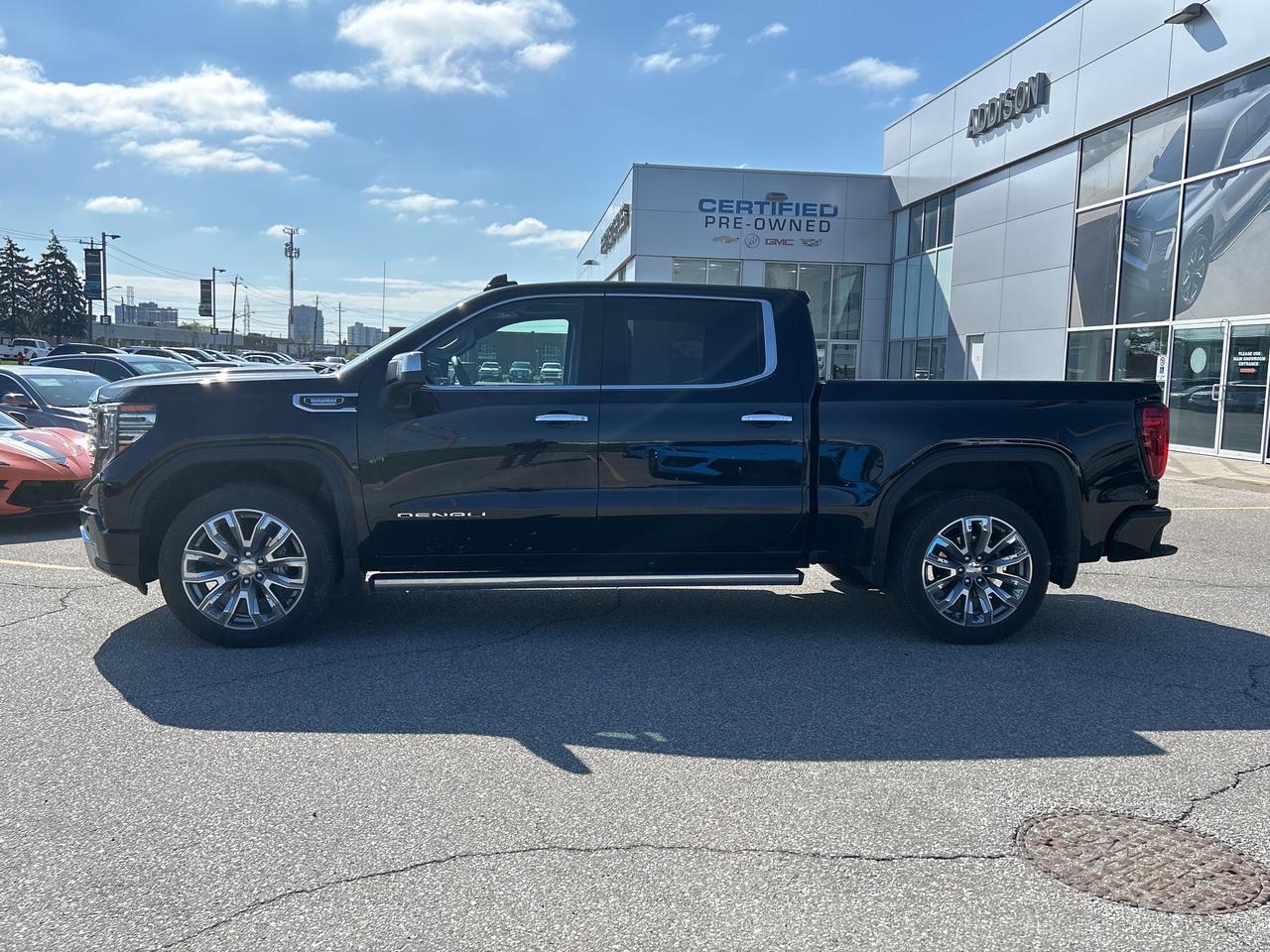 2025 GMC Sierra 1500 4WD Crew Cab 147  Denali reserve super cruise Photo