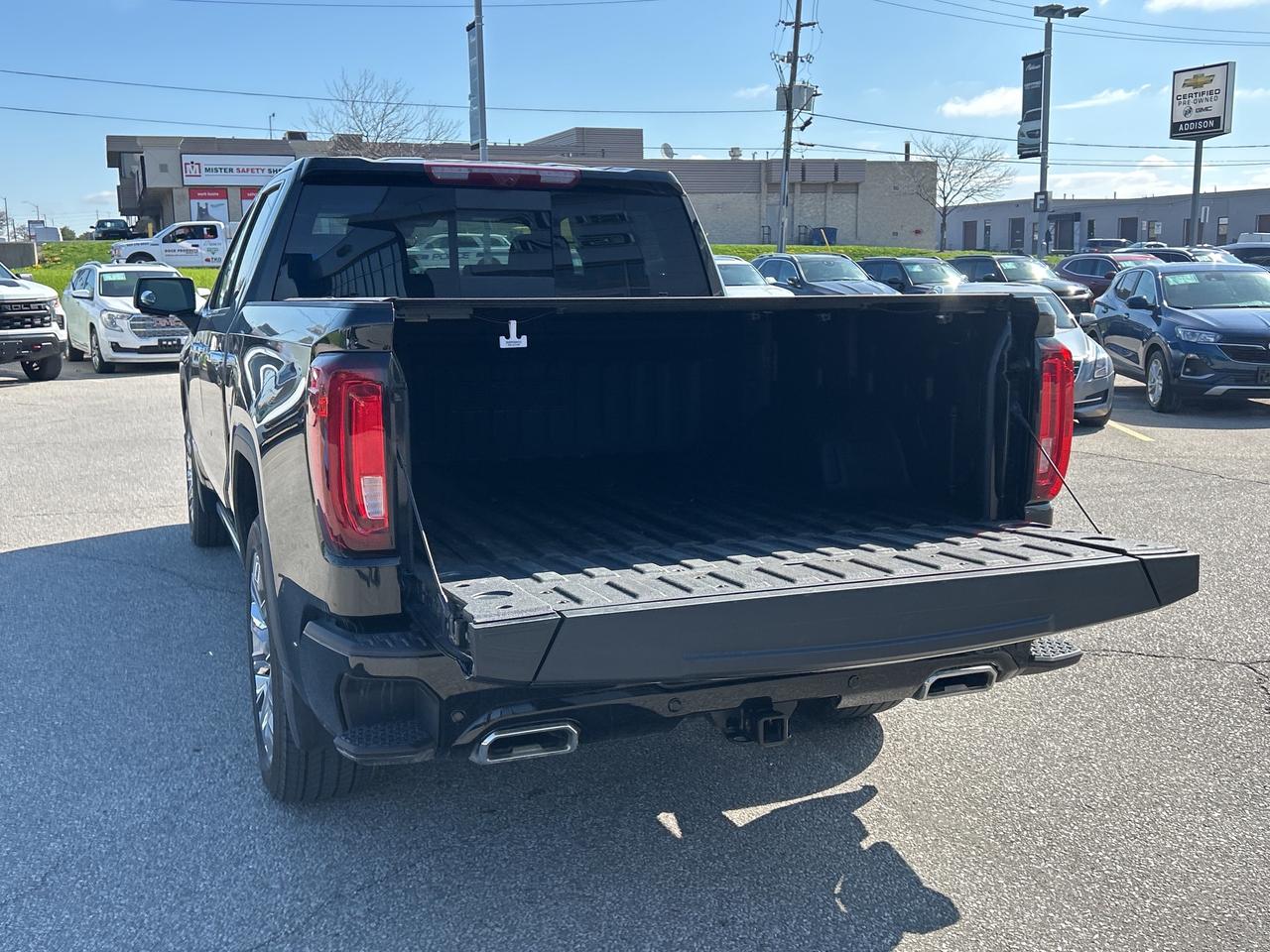 2025 GMC Sierra 1500 4WD Crew Cab 147  Denali reserve super cruise Photo