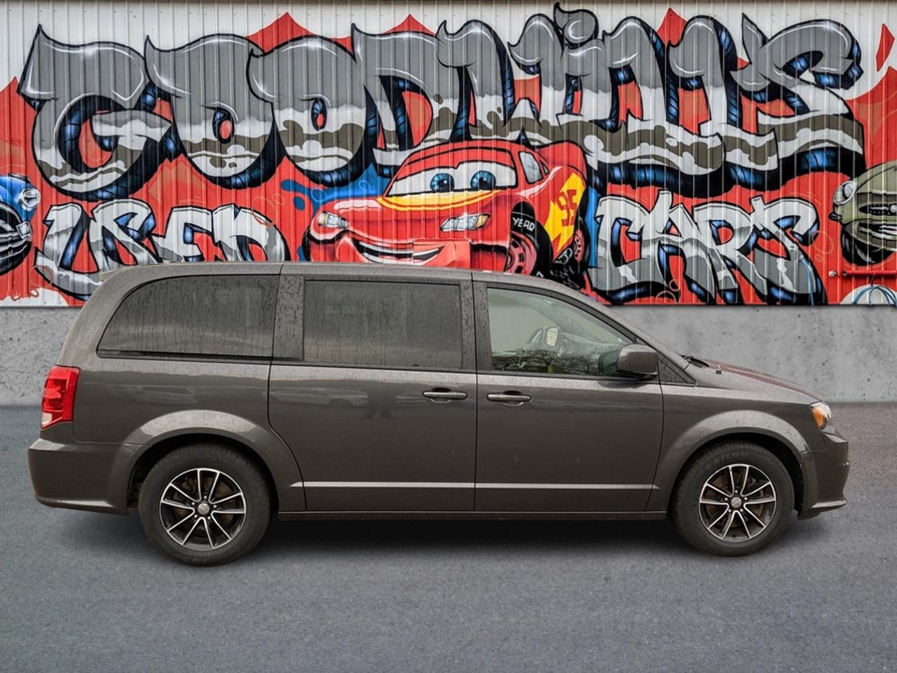 2019 Dodge Grand Caravan GT, LEATHER, POWER SLIDING DOORS, REMOTE START! Photo0
