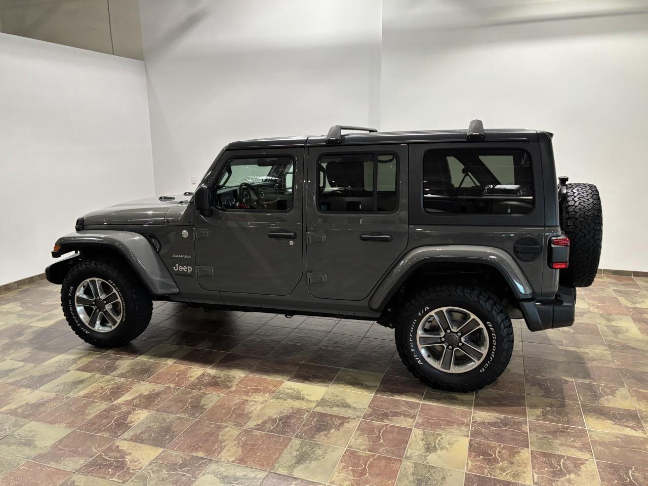 2021 Jeep WRANGLER UNLIMITED Sahara Photo