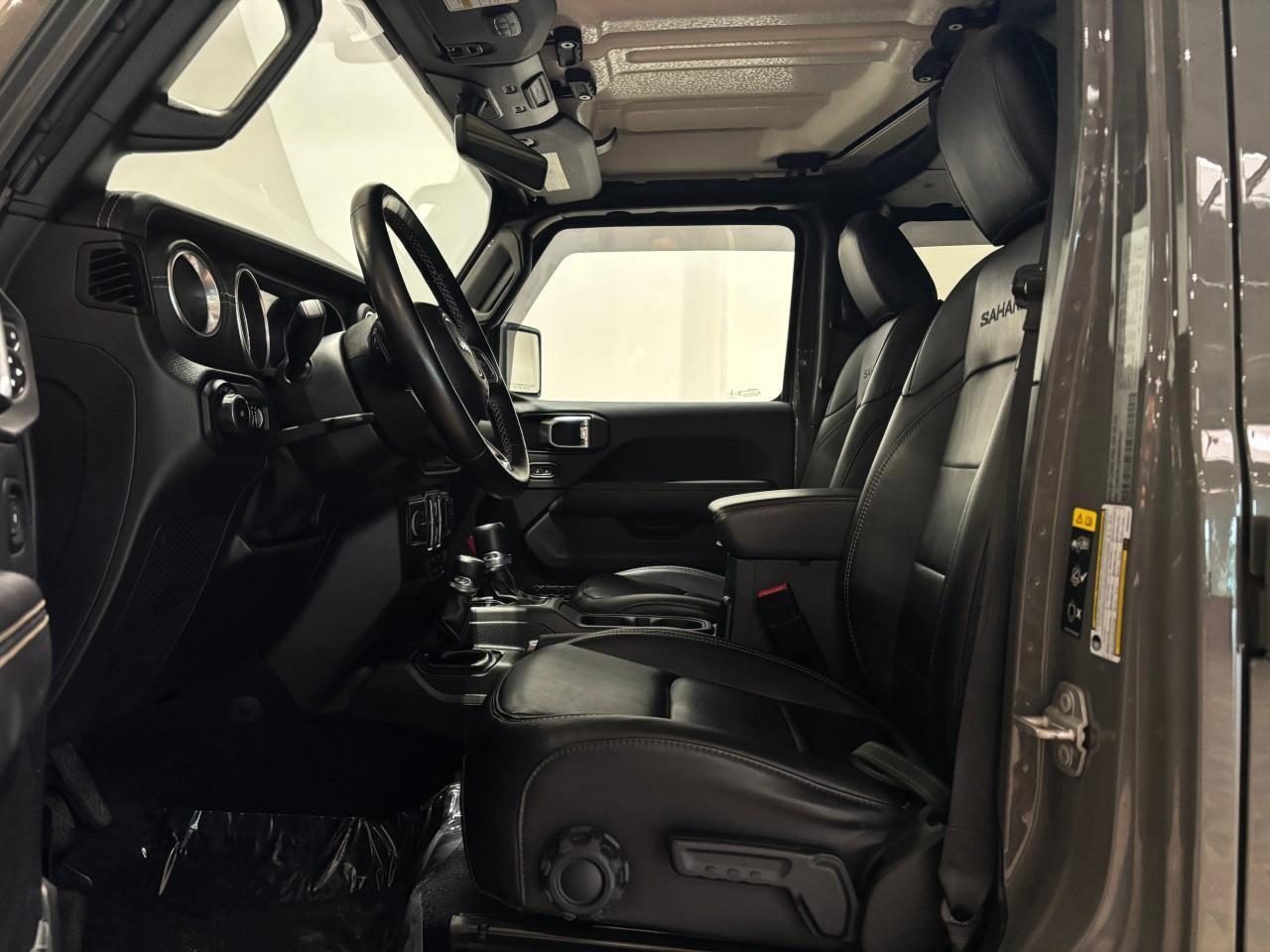 2021 Jeep WRANGLER UNLIMITED Sahara Photo