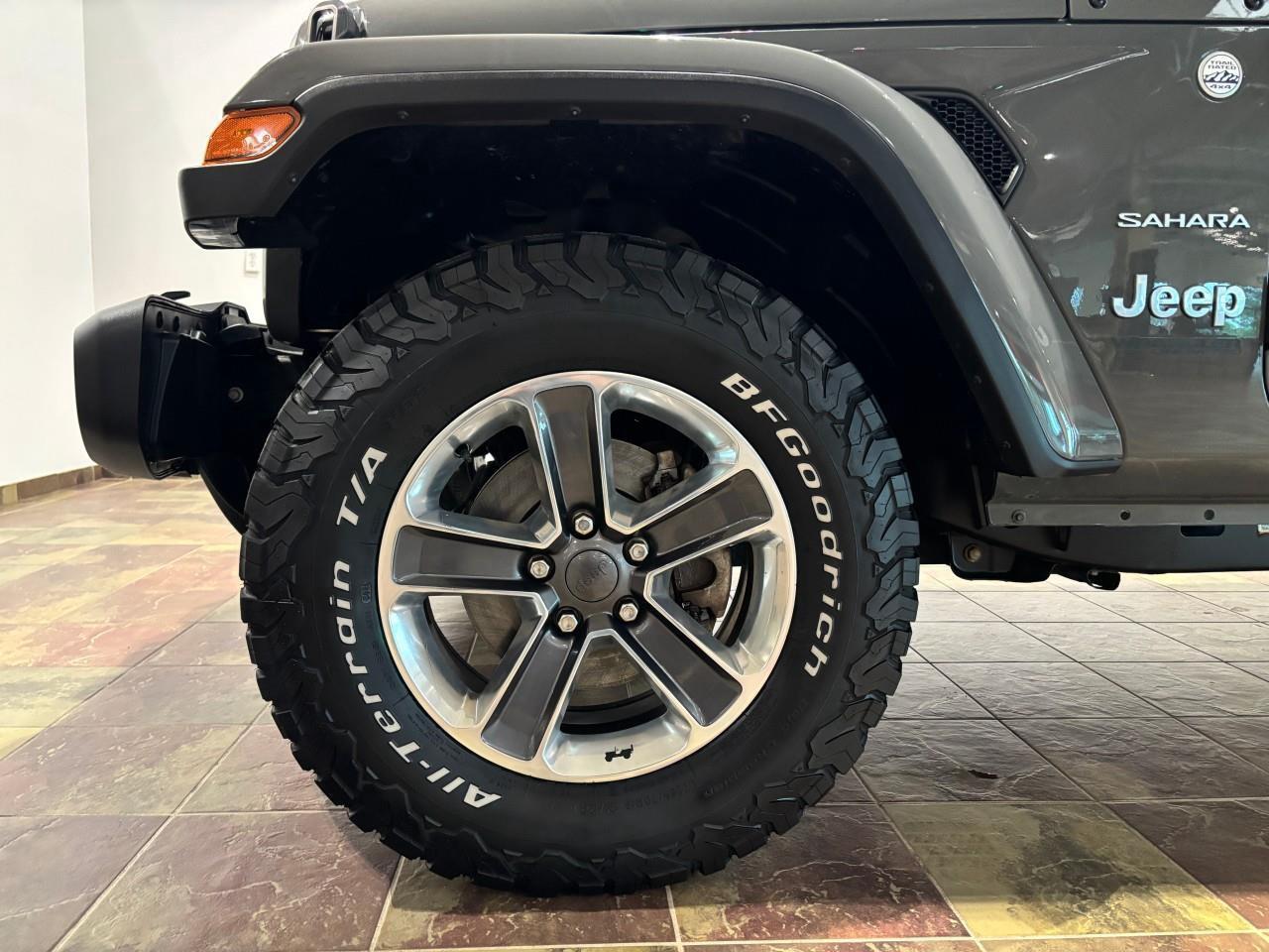 2021 Jeep WRANGLER UNLIMITED Sahara Photo