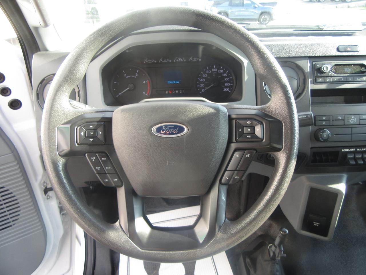 2022 Ford F-750 DIESEL 26FT BOX POWER LIFTGATE Photo