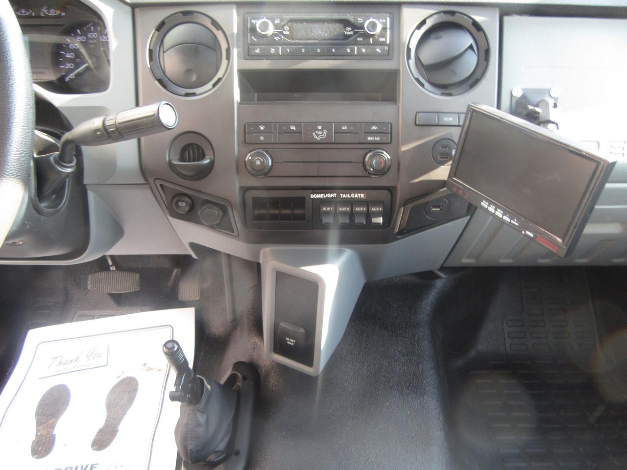 2022 Ford F-750 DIESEL 26FT BOX POWER LIFTGATE Photo