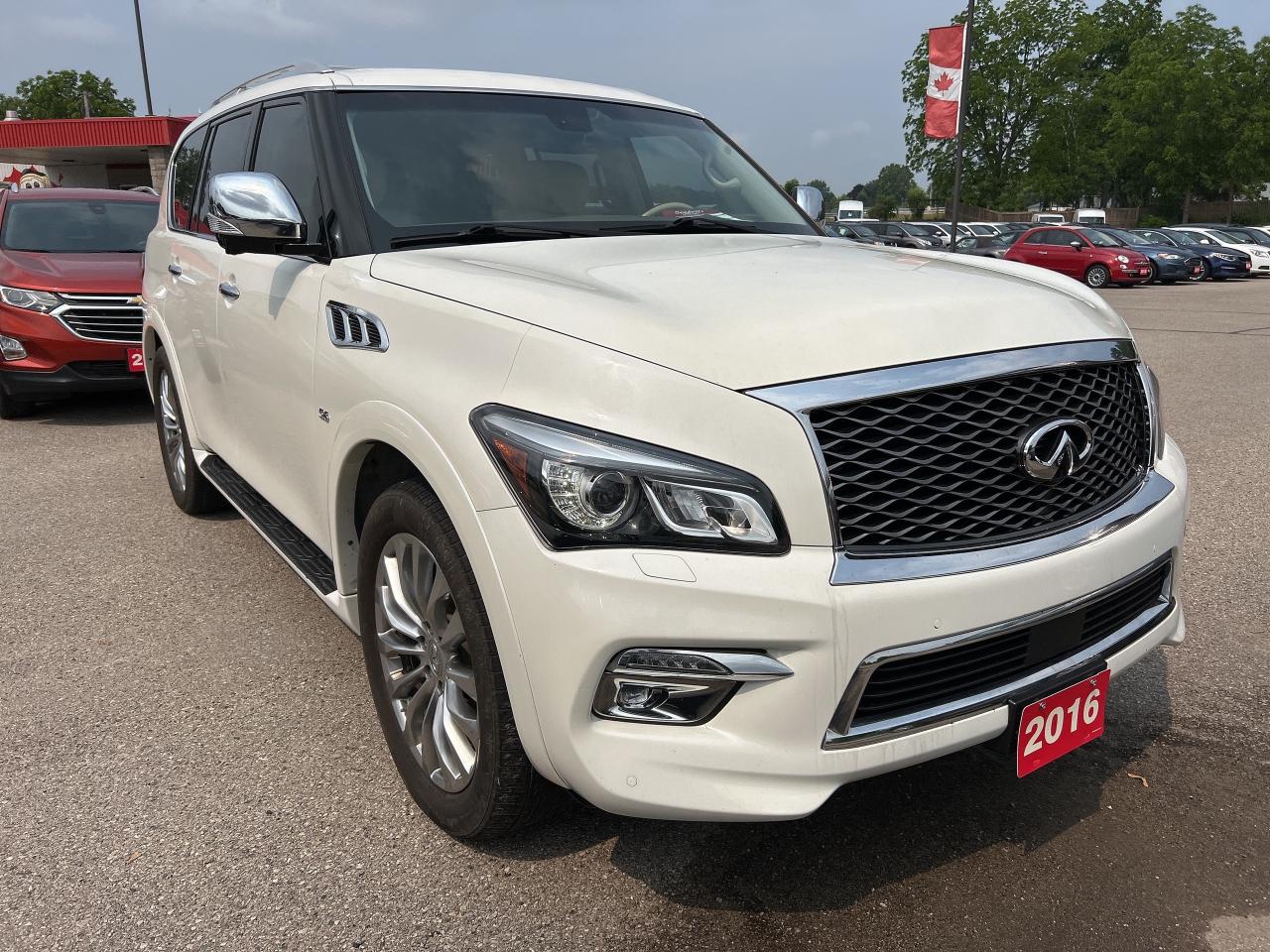 2016 Infiniti QX80 NAV, DVD, SUNROOF, HEATED / COOLED LEATHER! Photo3