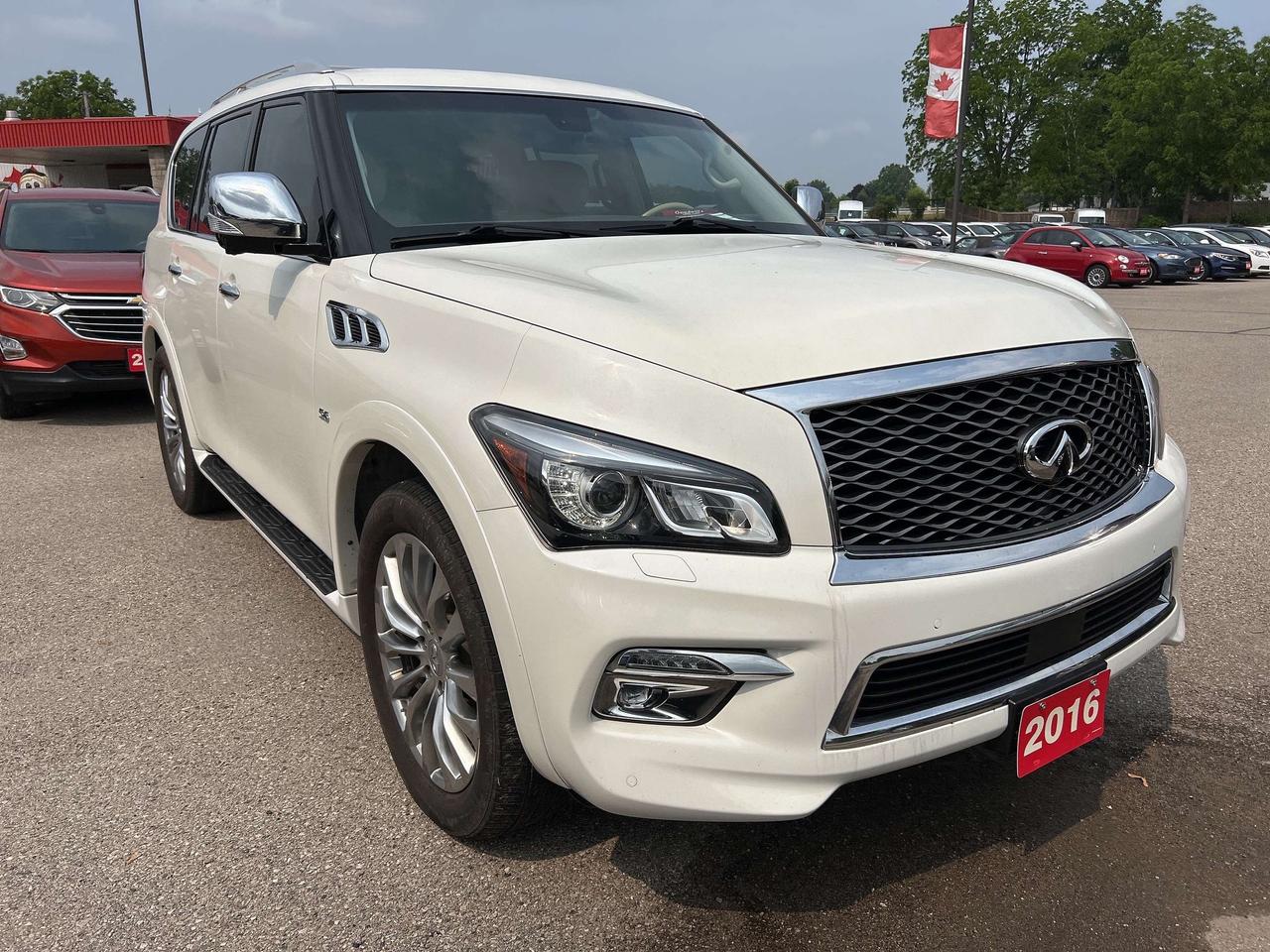 2016 Infiniti QX80 NAV, DVD, SUNROOF, HEATED / COOLED LEATHER! Photo