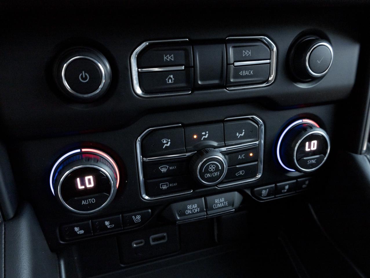 2022 Chevrolet Tahoe 4WD 4dr Premier  DIESEL  7 SEATER  SAFETY CERT Photo