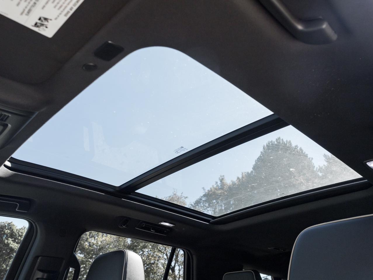 2022 Chevrolet Tahoe 4WD 4dr Premier  DIESEL  7 SEATER  SAFETY CERT Photo