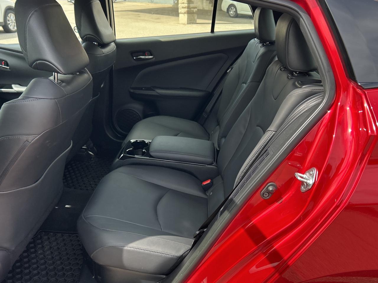 2018 Toyota Prius Prime PLUG IN HYBRID, AUTO, CLEAN CARFAX! Photo