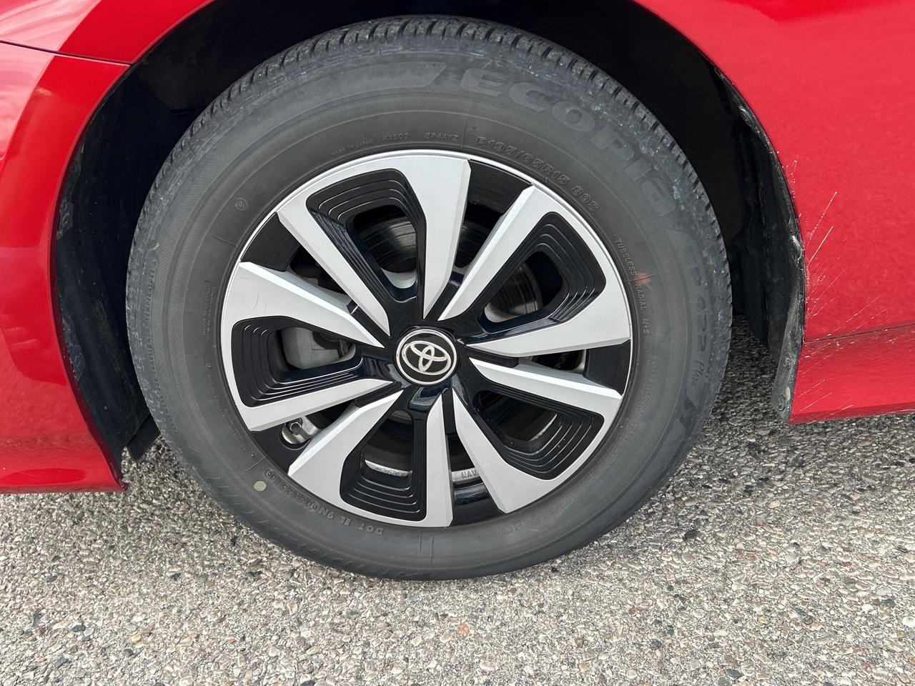 2018 Toyota Prius Prime PLUG IN HYBRID, AUTO, CLEAN CARFAX! Photo