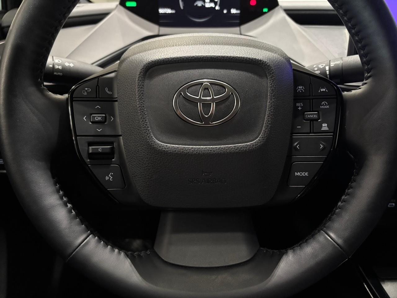 2024 Toyota Prius XLE Photo