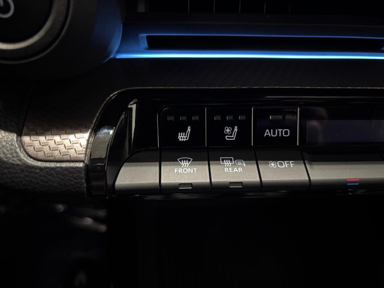 2024 Toyota Prius XLE Photo