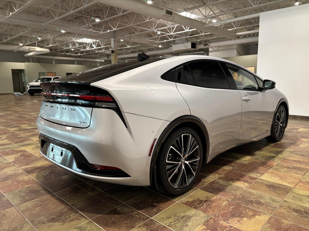 2024 Toyota Prius XLE Photo