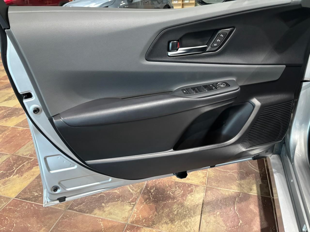 2024 Toyota Prius XLE Photo