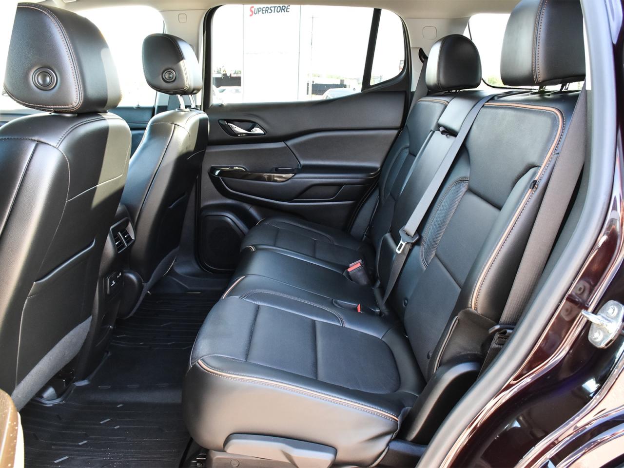 2020 GMC Acadia AT4 AWD ~Nav ~Pano Sunroof ~Heated Leather ~Camera Photo