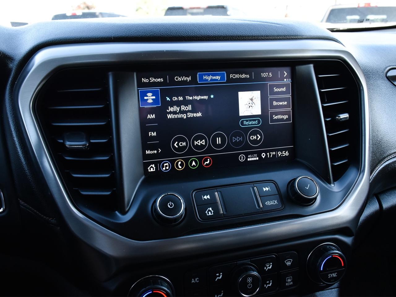 2020 GMC Acadia AT4 AWD ~Nav ~Pano Sunroof ~Heated Leather ~Camera Photo