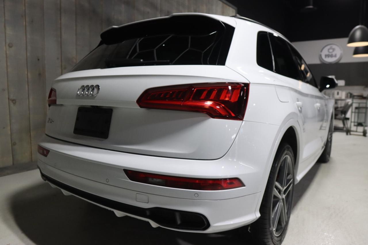 2020 Audi SQ5 TECHNIK 3.0T  FULL SERVICE RECORDS  BLACK OPTICS Photo4