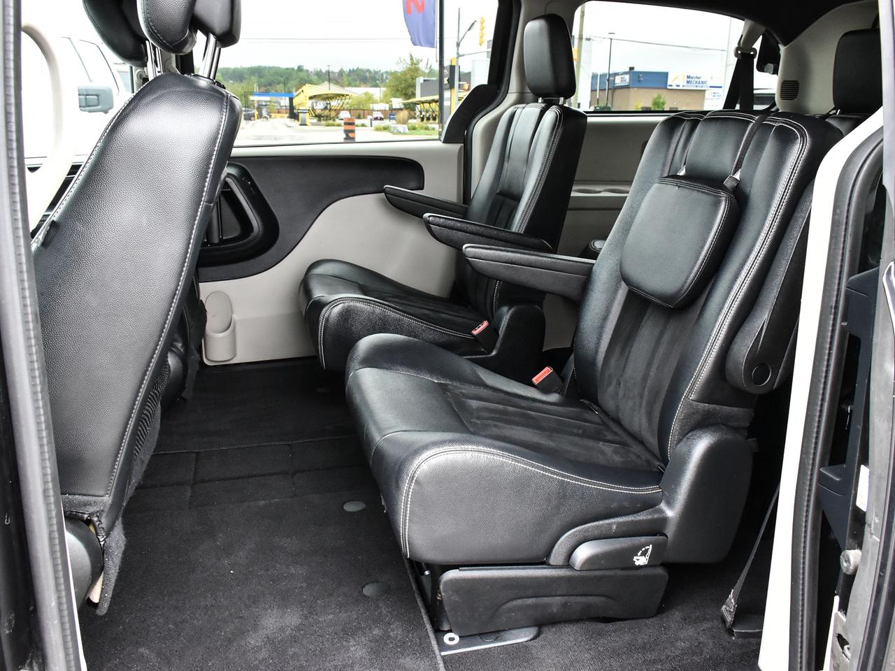 2016 Dodge Grand Caravan SXT Premium Plus ~Power Seat ~Rear Air ~Stow 'N Go Photo