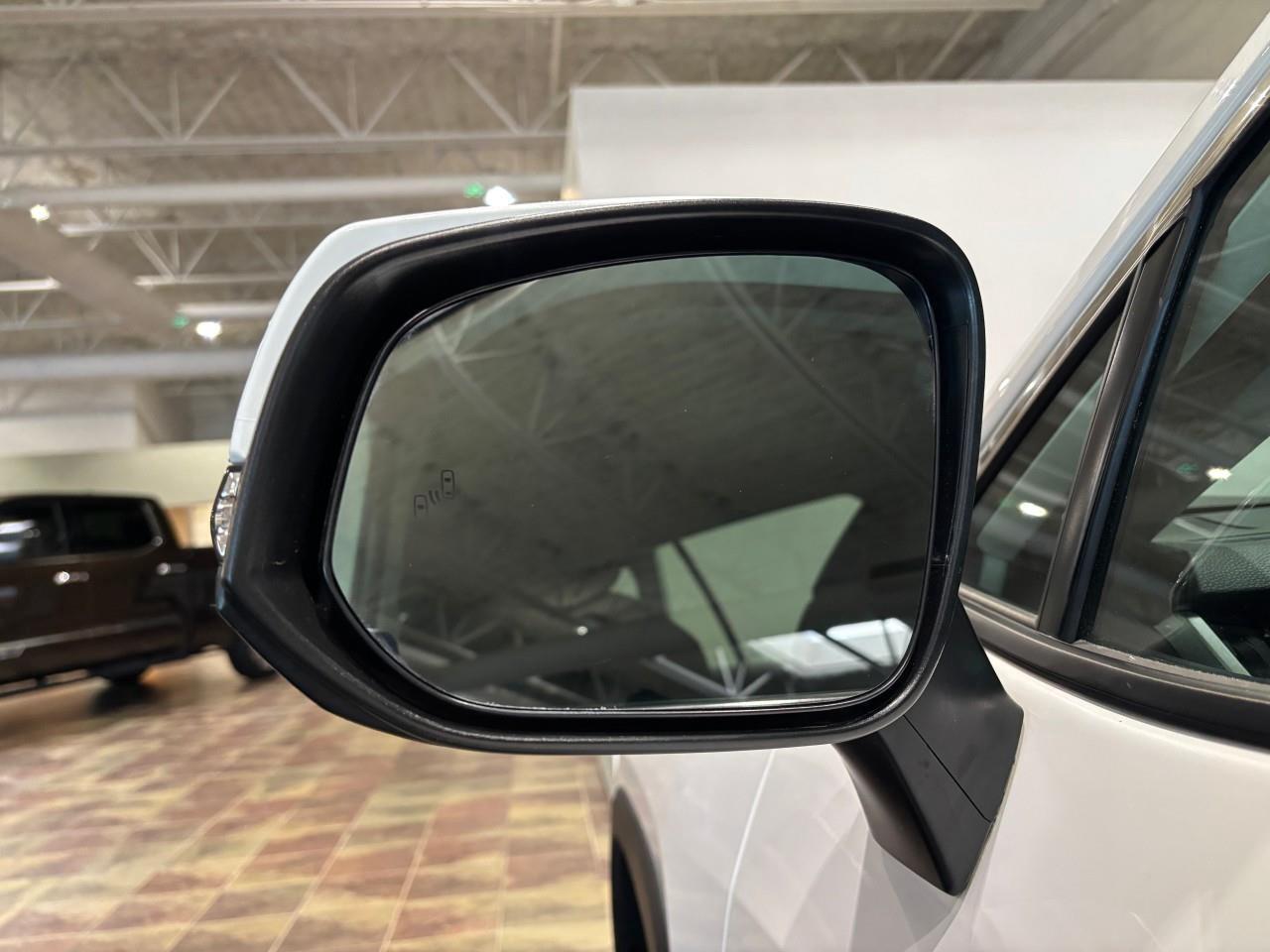 2022 Toyota RAV4 LE Photo