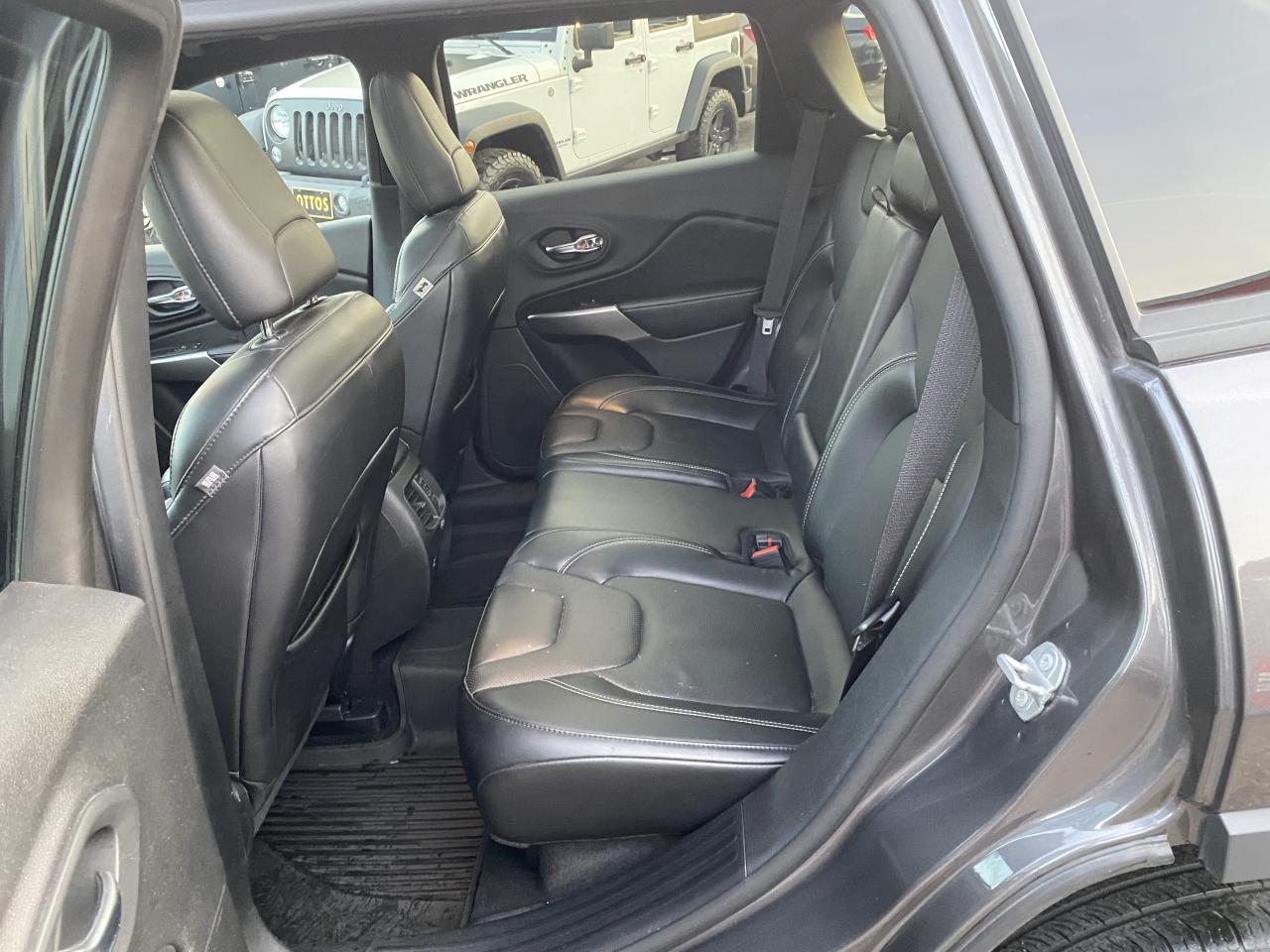 2021 Jeep Cherokee 80th Anniversary 4x4 Photo