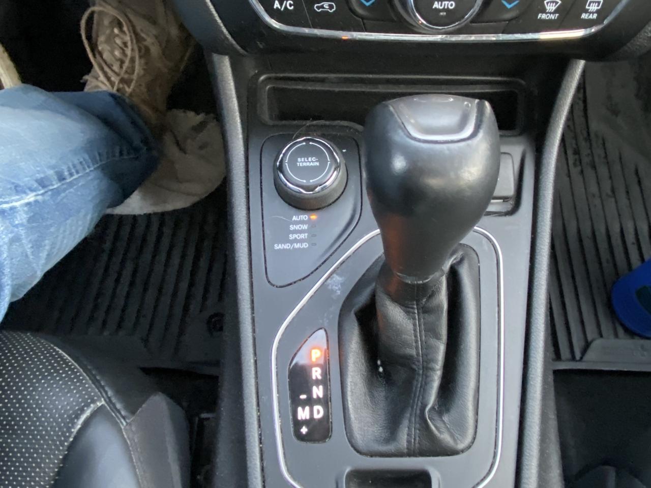 2021 Jeep Cherokee 80th Anniversary 4x4 Photo