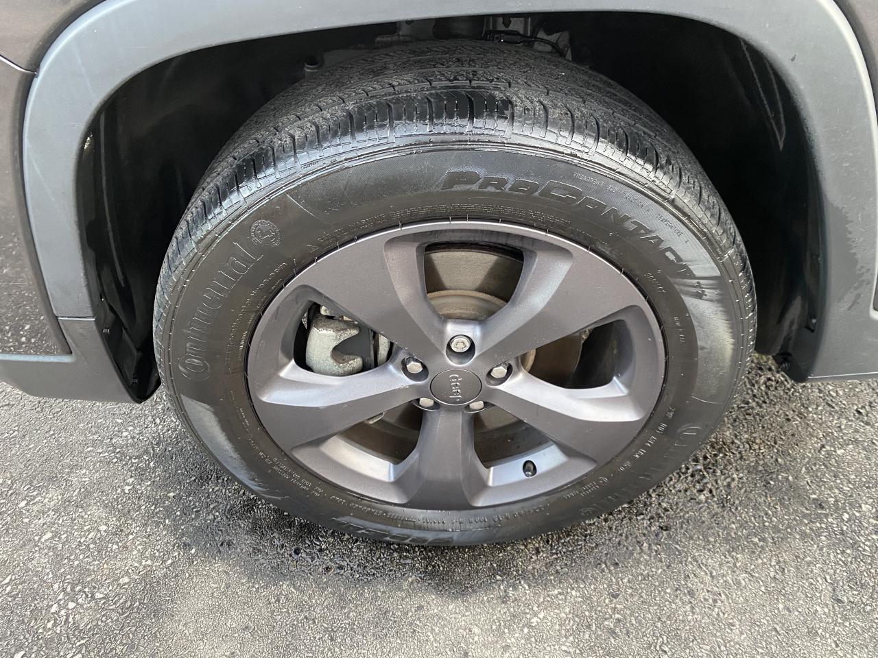 2021 Jeep Cherokee 80th Anniversary 4x4 Photo