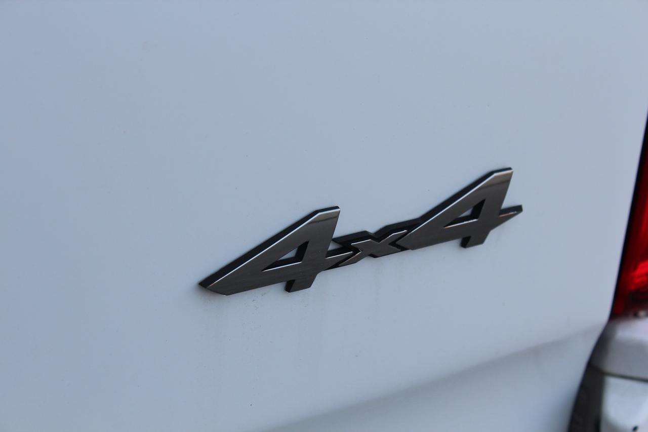 2019 Mercedes-Benz Sprinter Cargo Van 4X4" - 3 SEATER LEATHER" - "3.0L DIESEL Photo