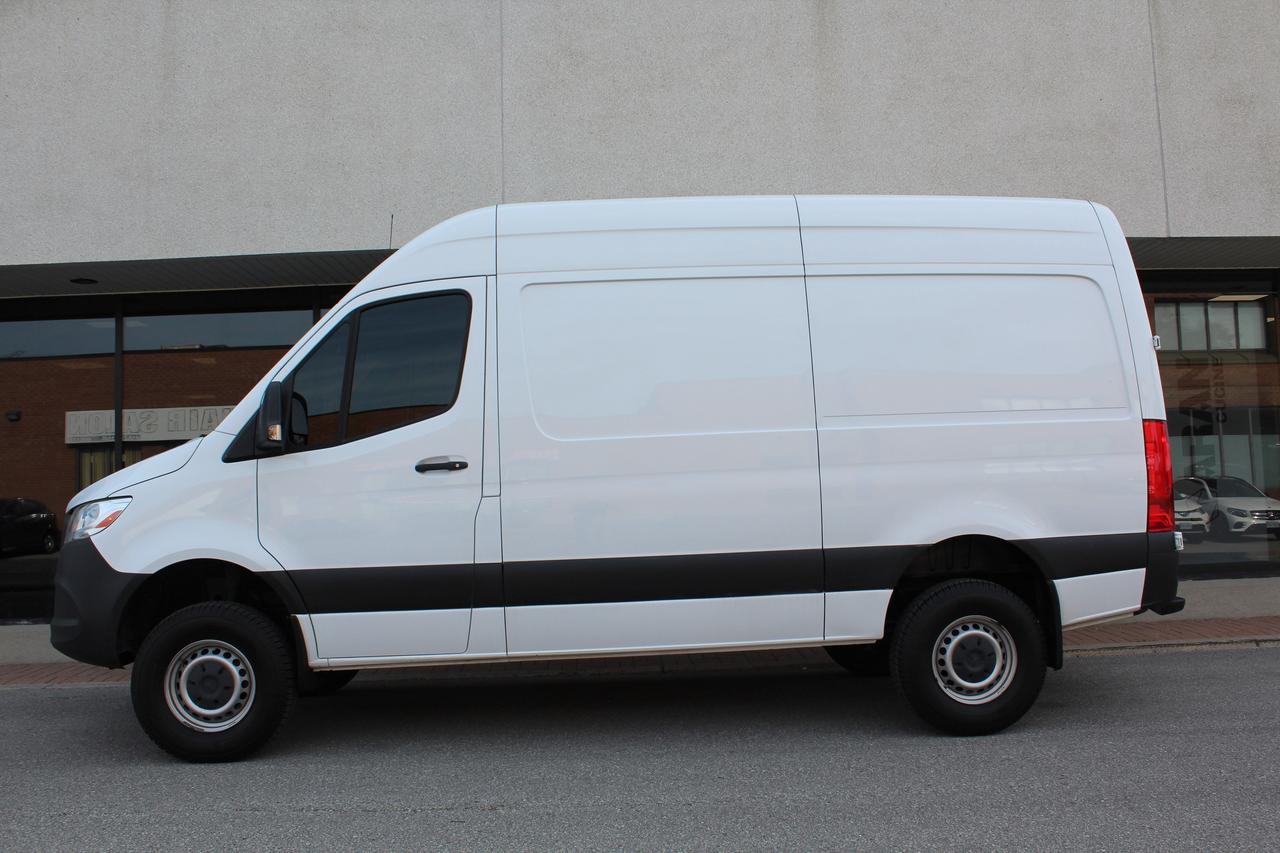 2019 Mercedes-Benz Sprinter Cargo Van 4X4" - 3 SEATER LEATHER" - "3.0L DIESEL Photo3