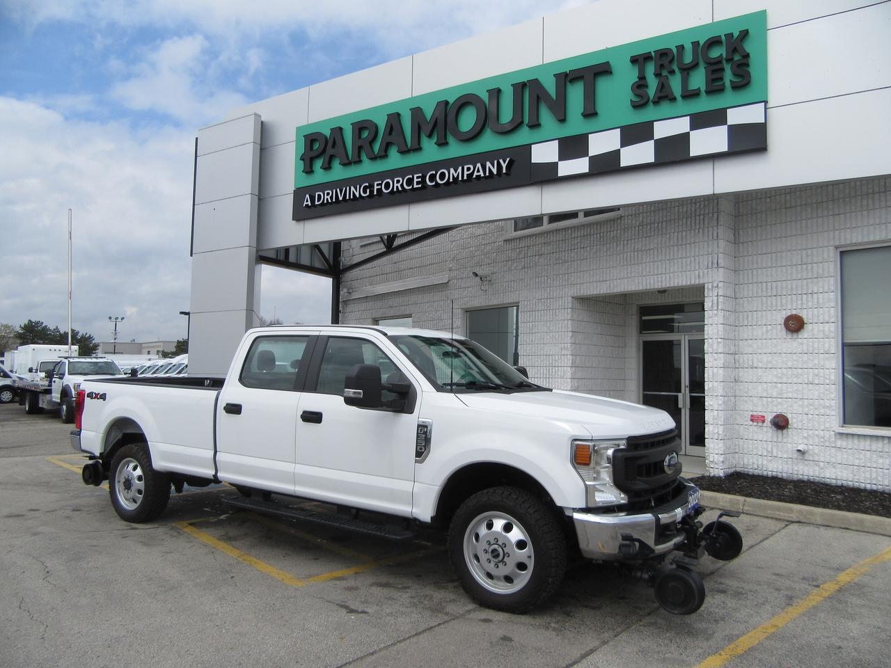 2022 Ford F-250 GAS 4X4 CREW CAB BRAND NEW HI-RAIL PKG 8FT LONGBOX Photo