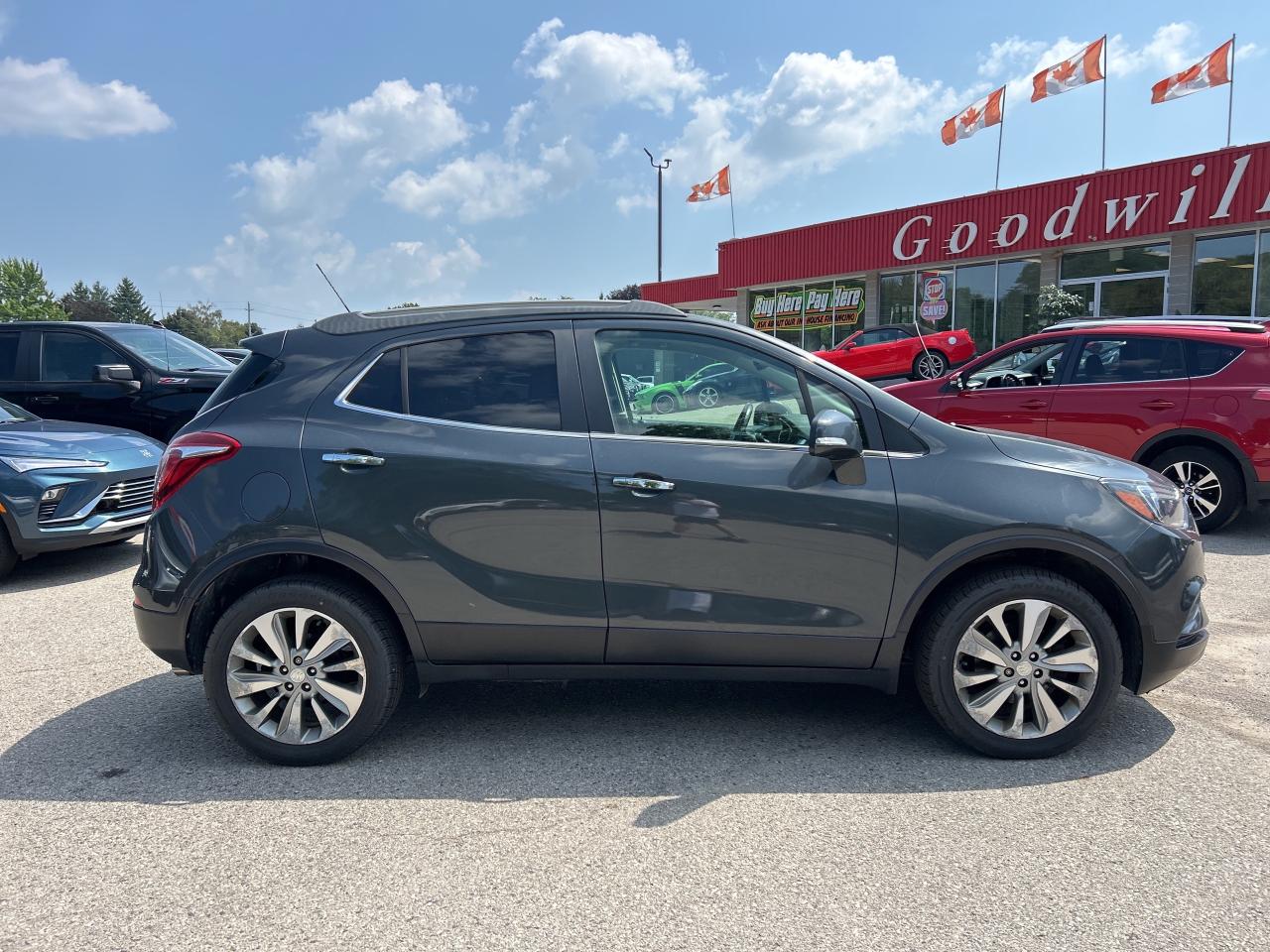 2017 Buick Encore PREFERRED, CLEAN CARFAX, POWER SEATS, AWD! Photo4