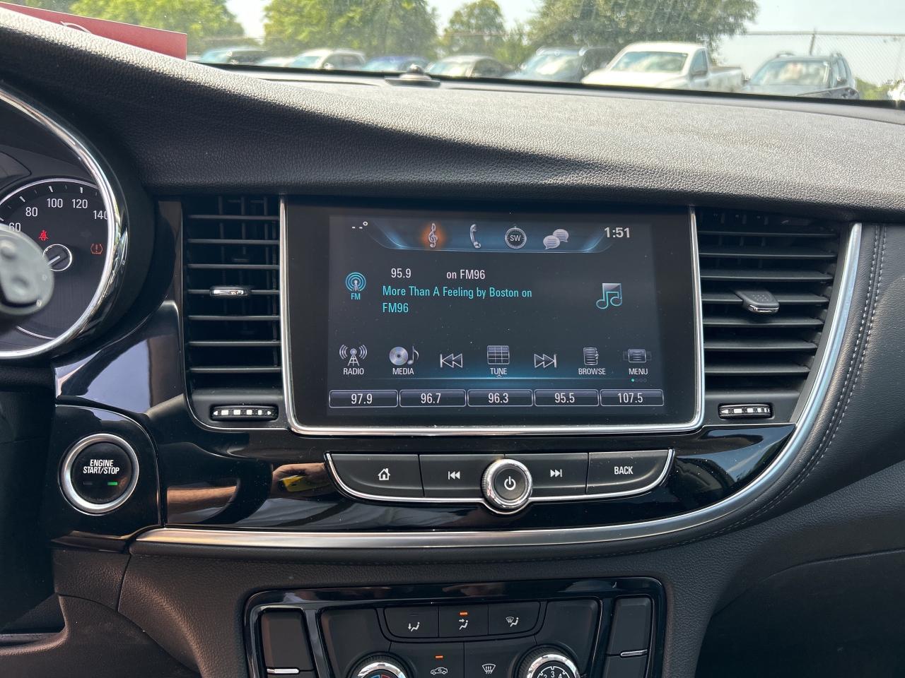 2017 Buick Encore PREFERRED, CLEAN CARFAX, POWER SEATS, AWD! Photo