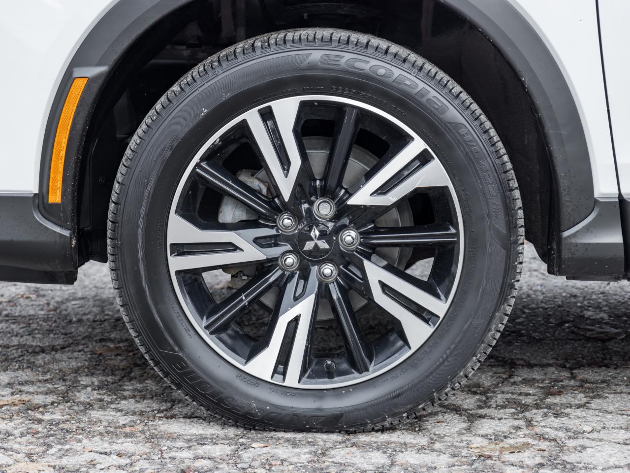 2023 Mitsubishi Eclipse Cross ES S-AWC CPO FINANCE RATES FOR AS LOW AS 0.90% Photo