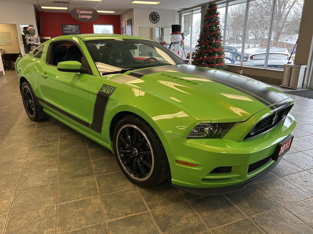 2013 Ford Mustang BOSS 302, RED TRACK KEY! MANUAL TRANSMISSION! Photo3